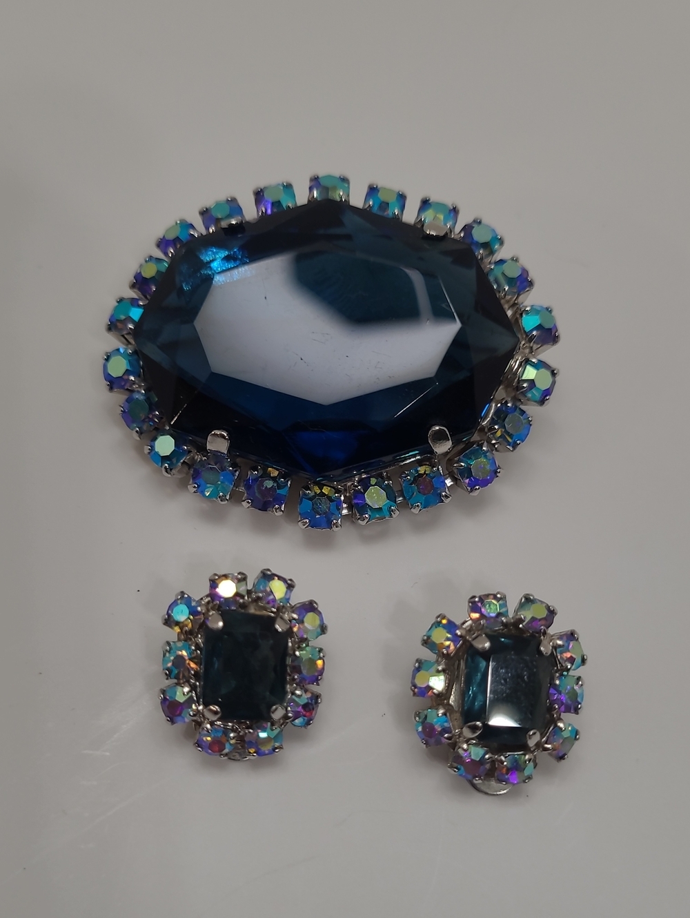Vintage Saphire Blue Crystal Brooch and Earring Set